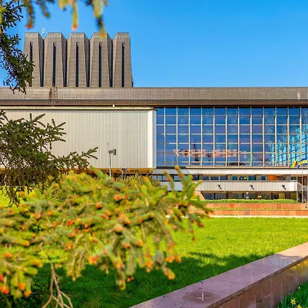 Main Street Self Check In 24/7 By H&h