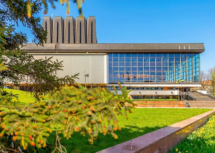 Main Street Self Check In 24/7 By H&h