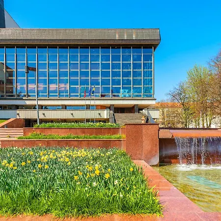 Апартаменты Main Street Self Check In 24/7 By H&h *